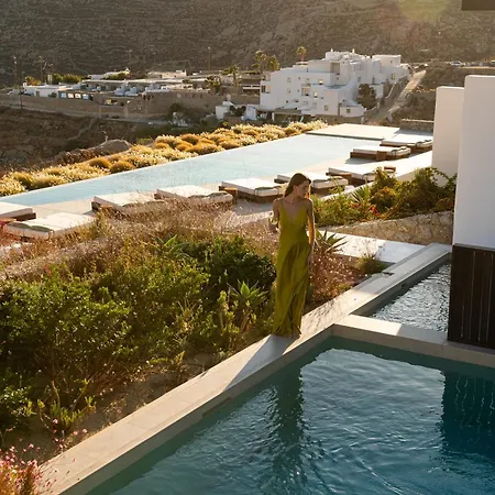 Ezio Bo Luxury Living Hotel 4*