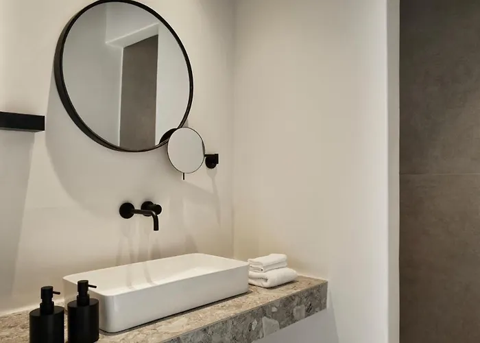 Otel Ezio Bo Luxury Living Psarrou