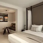 Ezio Bo Luxury Living 4*