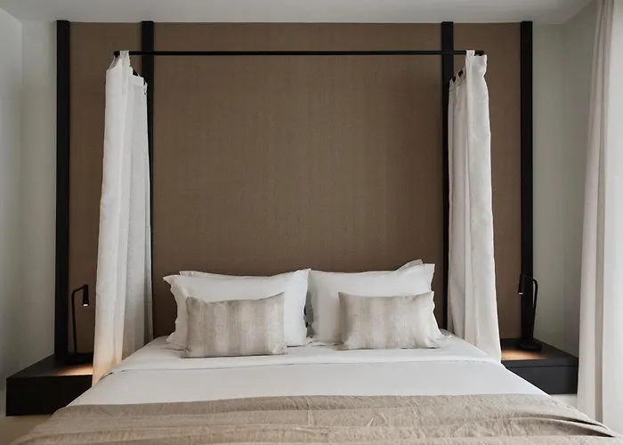 Ezio Bo Luxury Living Psarrou