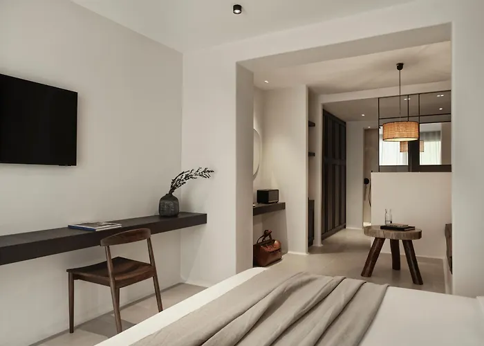 Ezio Bo Luxury Living מלון 4*