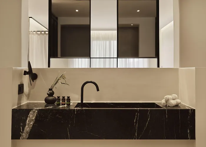 Ezio Bo Luxury Living